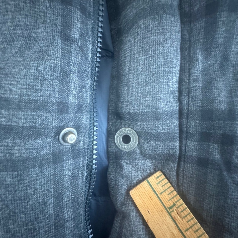 PrAna Reversible Puffer Vest Mens XL Plaid Gray Blue Full Zip Outdoor Insulated - Picture 8 of 16